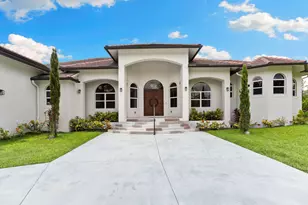379 25th St NW, Naples, FL 34120 - Photo 1