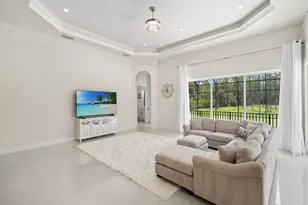 379 25th St NW, Naples, FL 34120 - Photo 10