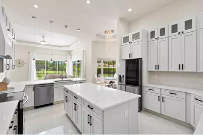 379 25th Street NW, Naples, FL 34120 - Photo 6