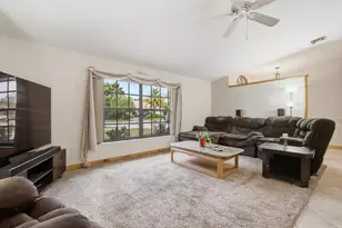 2378 River Reach Dr, Naples, FL 34104 - Photo 10