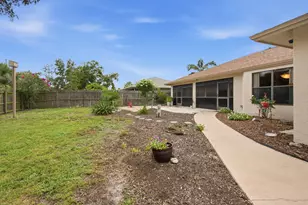 2378 River Reach Dr, Naples, FL 34104 - Photo 44