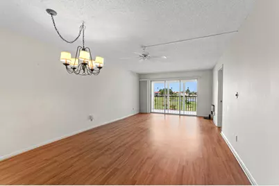 21 High Point Circle E #305, Naples, FL 34103 - Photo 6