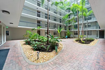 601 Seaview Court #C103, Marco Island, FL 34145 - Photo 6