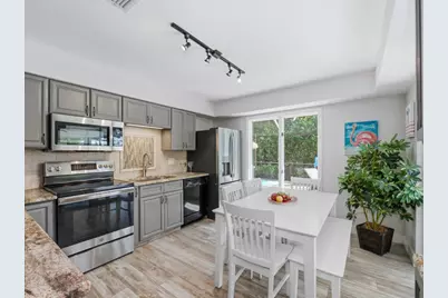 2060 Sheffield Avenue, Marco Island, FL 34145 - Photo 4