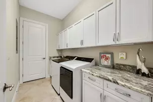 7825 Hawthorne Dr, Naples, FL 34113 - Photo 28