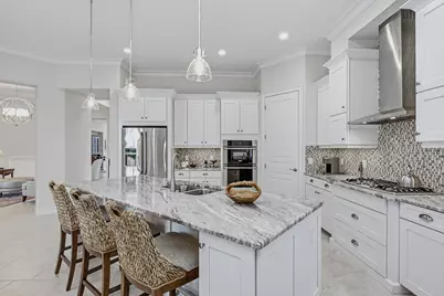 9454 Lagomar Court, Naples, FL 34114 - Photo 8