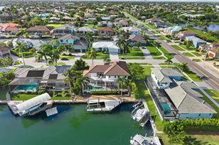 1281 Aruba Ct, Marco Island, FL 34145 - Photo 2