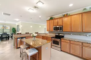 3934 Sapphire Wy, Naples, FL 34114 - Photo 8