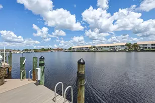 297 Stella Maris Dr S, Naples, FL 34114 - Photo 32