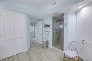 1060 Borghese Ln, Naples, FL 34114 - Photo 18