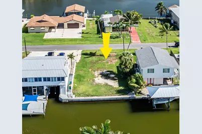 574 S Coconut Avenue #0, Goodland, FL 34140 - Photo 2