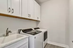 259 Tamarindo Ln, Naples, FL 34114 - Photo 18