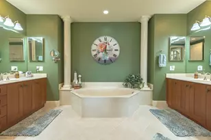 9233 Museo Cir, Naples, FL 34114 - Photo 12