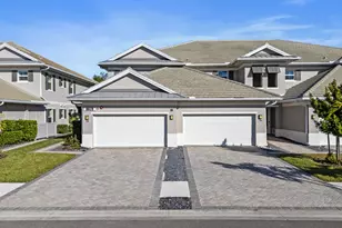 196 Indies Dr E, Naples, FL 34114 - Photo 2