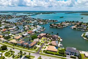 514 Antilles Ct, Marco Island, FL 34145 - Photo 28