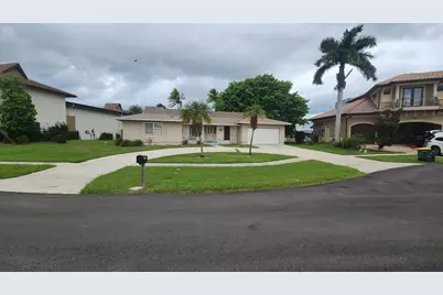 514 Antilles Court, Marco Island, FL 34145 - Photo 2