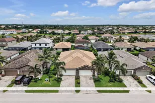 9157 Glenforest Dr, Naples, FL 34120 - Photo 32