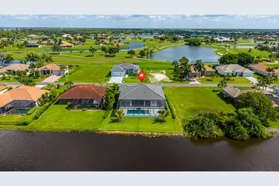 18433 Royal Hammock Boulevard, Naples, FL 34114 - Photo 6