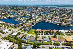 1813 N Bahama Ave, Marco Island, FL 34145 - Photo 50