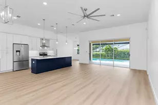 1813 N Bahama Ave, Marco Island, FL 34145 - Photo 4