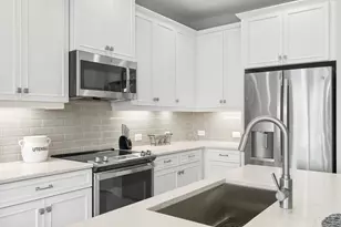 2549 Seychelles Dr, Naples, FL 34112 - Photo 12