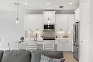 2549 Seychelles Dr, Naples, FL 34112 - Photo 8