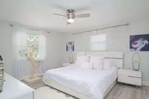 260 8th St NE, Naples, FL 34120 - Photo 20