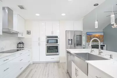 260 8th Street NE, Naples, FL 34120 - Photo 12