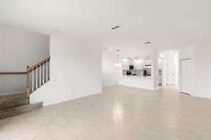 2878 Blossom Wy, Naples, FL 34120 - Photo 10