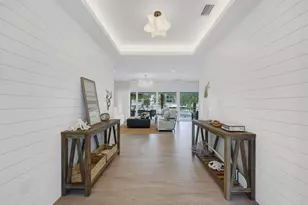 860 Partridge Ct, Marco Island, FL 34145 - Photo 2