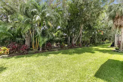 1366 Diamond Lake Circle, Naples, FL 34114 - Photo 24