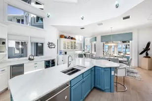 831 Caxambas Dr, Marco Island, FL 34145 - Photo 10