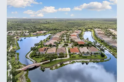 7709 Sicilia Court, Naples, FL 34114 - Photo 4