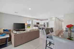 15364 Wildflower Cir, Naples, FL 34119 - Photo 6