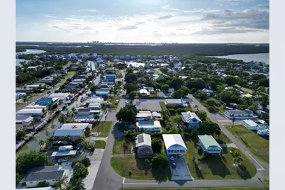 517 Coconut Avenue, Goodland, FL 34140 - Photo 36
