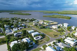 517 Coconut Ave, Goodland, FL 34140 - Photo 34