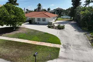 961 Scott Dr, Marco Island, FL 34145 - Photo 22