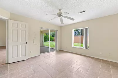 6022 Westbourgh Drive, Naples, FL 34112 - Photo 10