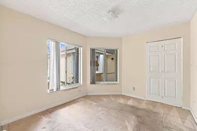 6022 Westbourgh Drive, Naples, FL 34112 - Photo 14