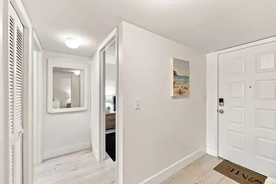 7360 Glenmoor Lane #205, Naples, FL 34104 - Photo 4