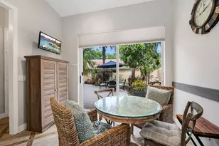 2326 Magnolia Ln, Naples, FL 34112 - Photo 10