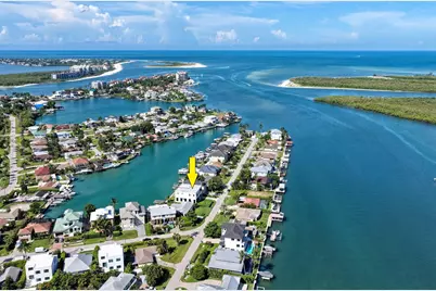144 Pago Pago Drive W, Naples, FL 34113 - Photo 2