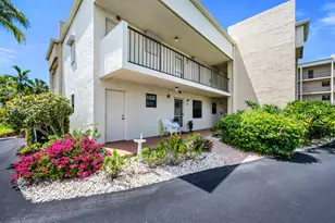 838 W Elkcam Cir, Marco Island, FL 34145 - Photo 32