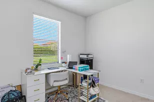 1577 Vizcaya Ln, Naples, FL 34113 - Photo 12