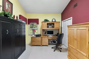 221 Kings Way, Naples, FL 34104 - Photo 18