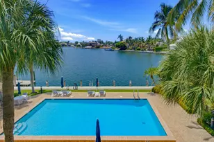 848 W Elkcam Cir, Marco Island, FL 34145 - Photo 16