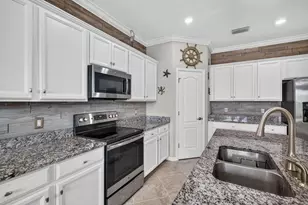 1595 Marton Ct, Naples, FL 34113 - Photo 12