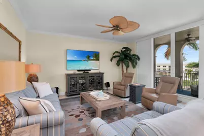 451 Bayfront #5405, Naples, FL 34102 - Photo 2