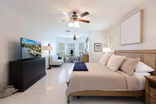 1045 Cottonwood Ct, Marco Island, FL 34145 - Photo 30