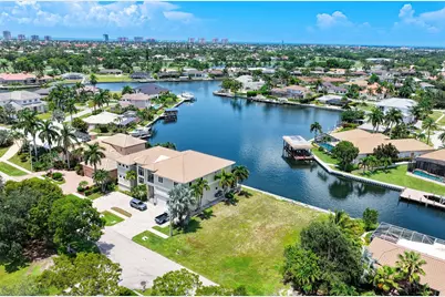 1674 Briarwood Court #3, Marco Island, FL 34145 - Photo 4